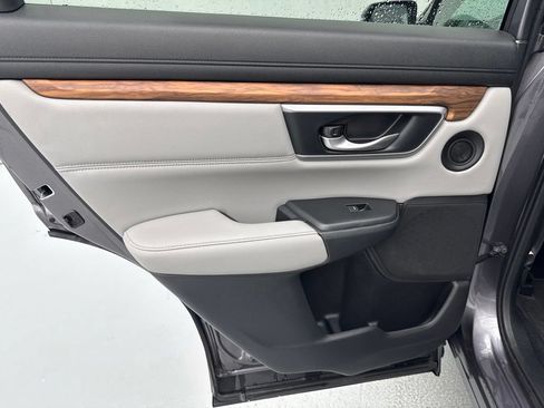 Used 2018 Honda CR-V EX-L image 16