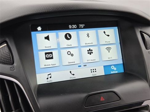 Used 2016 Ford Focus Titanium w/ Titanium Technology Package image 19