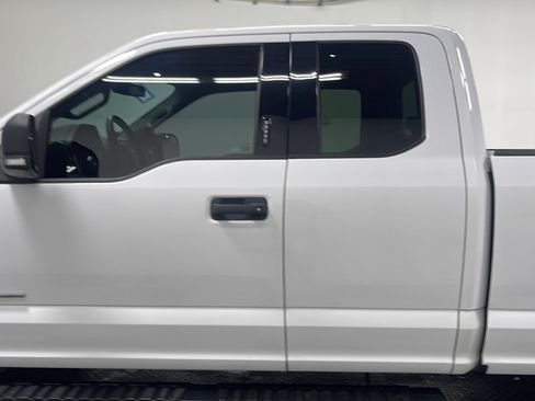 Used 2016 Ford F150 XLT w/ Equipment Group 301A Mid RWD image 13