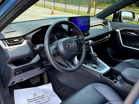 Used 2024 Toyota RAV4 XSE image 18