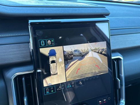 New 2026 GMC Acadia Denali w/ Super Cruise Package image 38