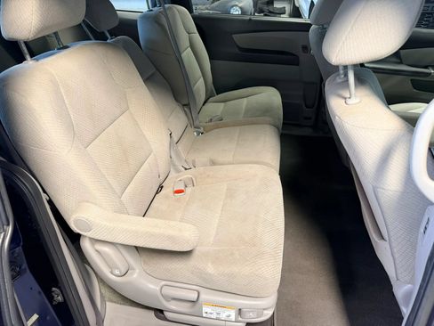 Used 2016 Honda Odyssey SE image 12