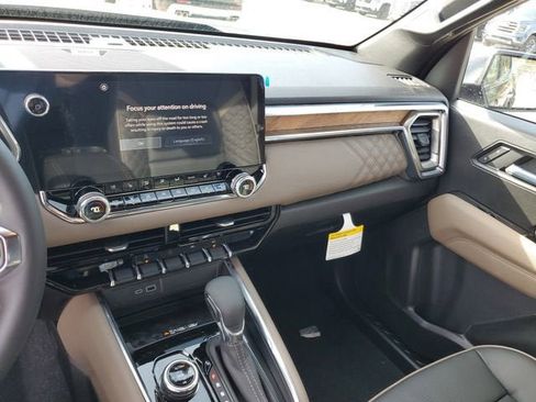 New 2026 GMC Canyon Denali image 27