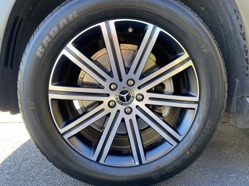 Used 2024 Mercedes-Benz GLE 350 4MATIC image 41