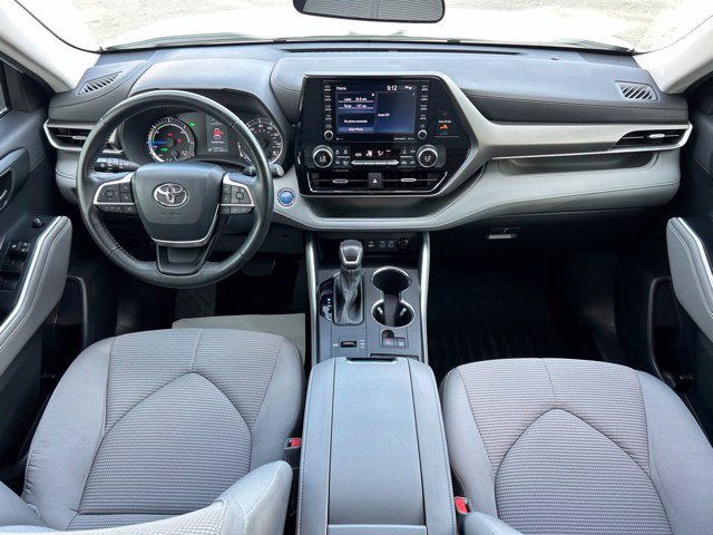 Used 2022 Toyota Highlander LE AWD/4WD image 47