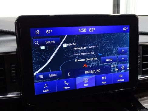 Used 2023 Ford Explorer Limited AWD/4WD image 8