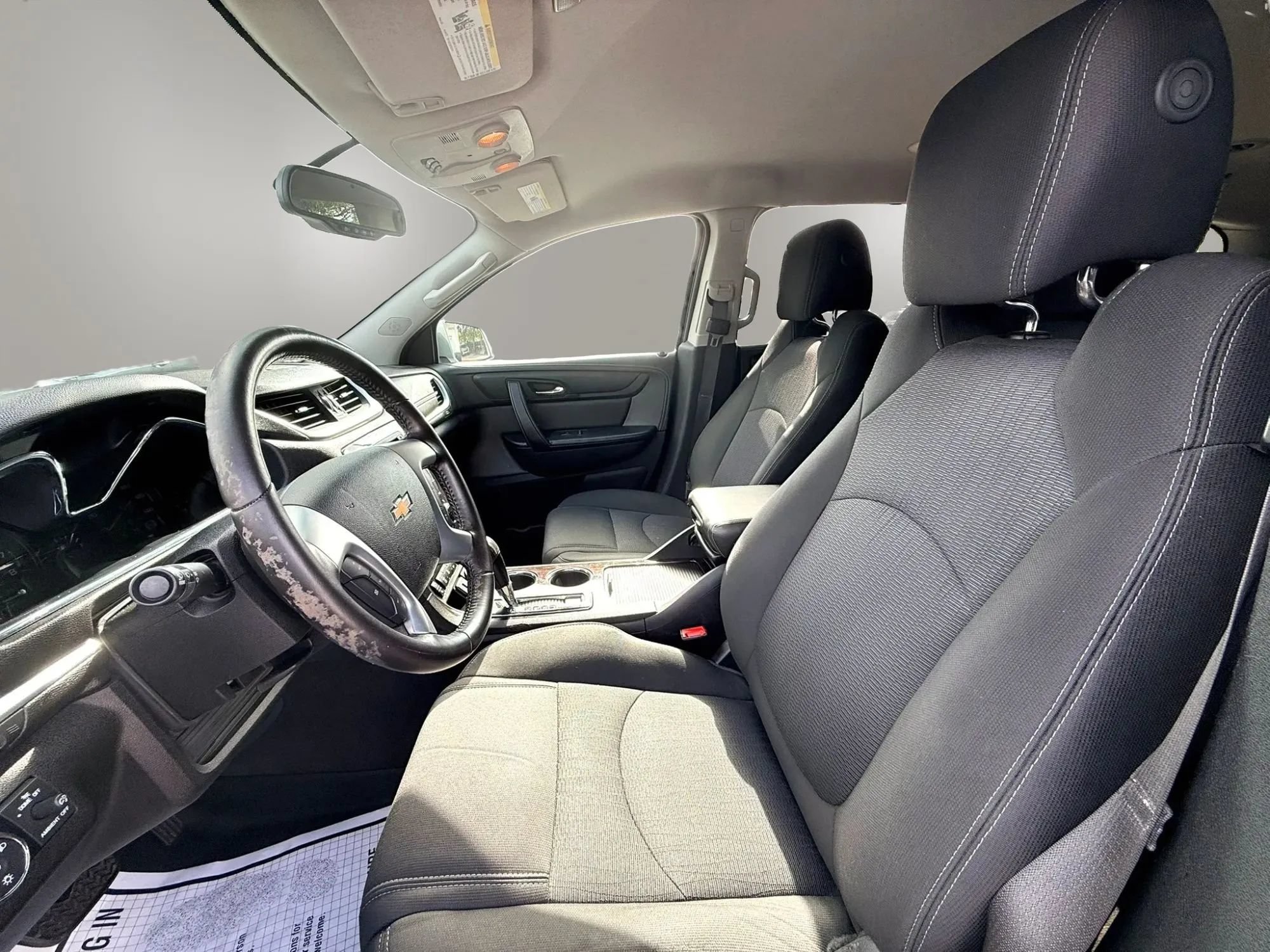 Used 2017 Chevrolet Traverse LT FWD image 12