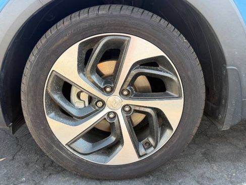 Used 2016 Hyundai Tucson Limited w/ Option Group 03 FWD image 9