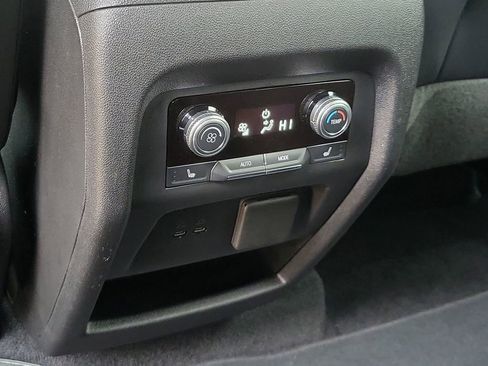 Used 2024 GMC Acadia Elevation w/ Luxury Package image 22