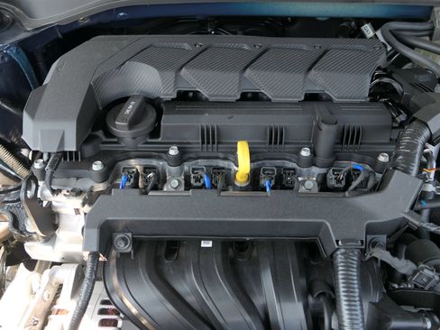 Used 2026 Hyundai Venue SEL FWD image 28