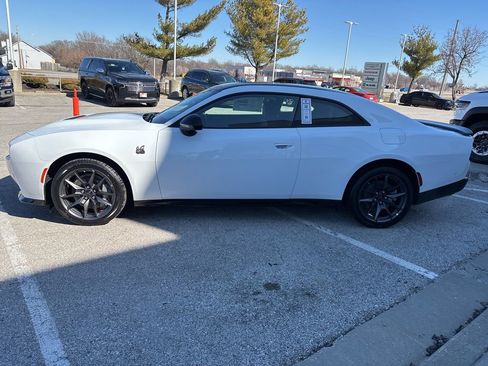 New 2026 Dodge Charger R/T Scat Pack image 17