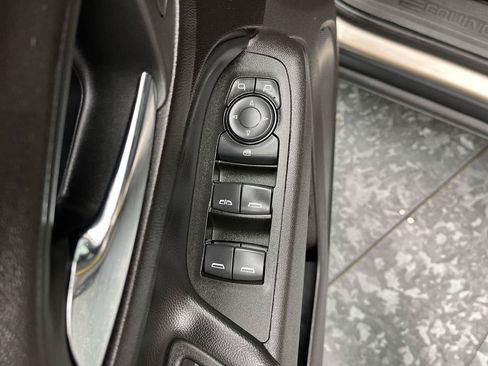 Used 2018 Chevrolet Equinox LT FWD image 7