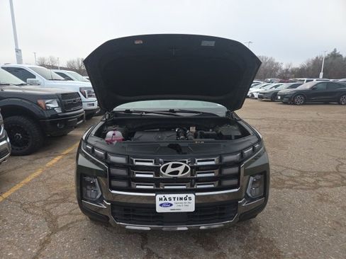 Used 2025 Hyundai Santa Cruz Limited image 11