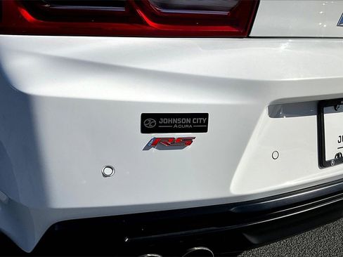 Used 2016 Chevrolet Camaro LT image 8