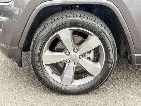 Used 2014 Jeep Grand Cherokee Overland w/ Advanced Technology Group image 7