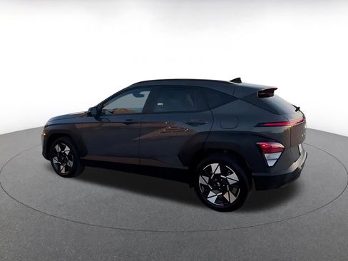 Used 2025 Hyundai Kona SEL image 9