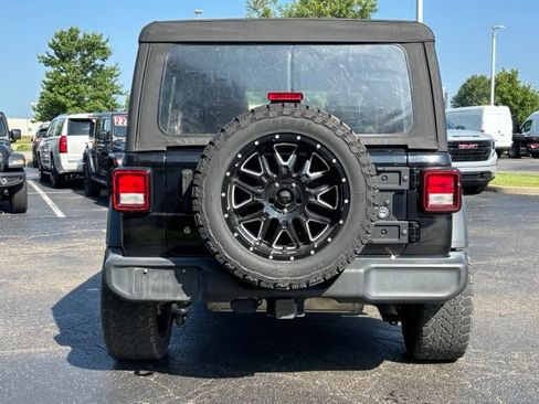 Used 2018 Jeep Wrangler Unlimited Sport AWD/4WD image 9