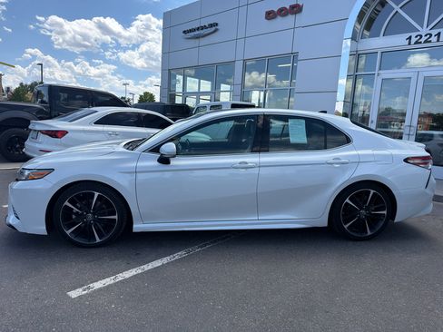 Used 2018 Toyota Camry XSE w/ Driver Assist Package FWD image 2