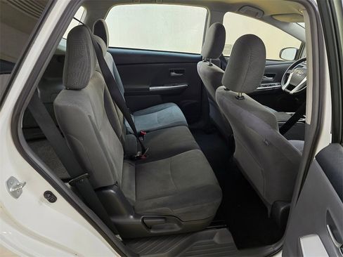 Used 2014 Toyota Prius V Two image 12