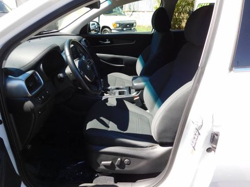 Used 2020 Kia Sorento LX w/ LX I4 Convenience Package AWD/4WD image 7