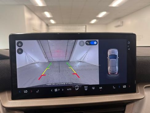 New 2026 Ford Explorer Active RWD image 21