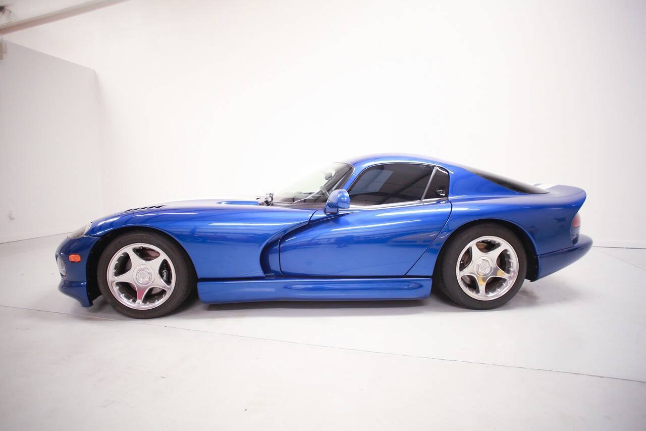 Used 1996 Dodge Viper GTS RWD image 3