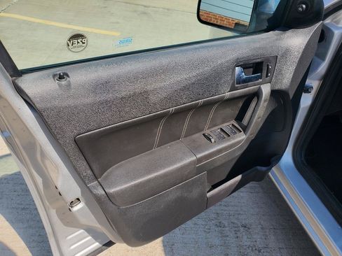 Used 2010 Ford Focus SEL FWD image 15