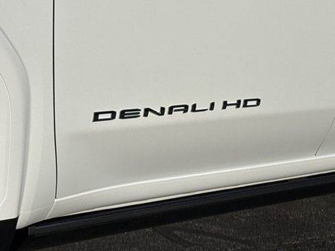 New 2026 GMC Sierra 3500 Denali w/ Denali Reserve Package image 16