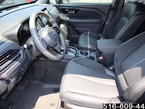 Used 2025 Subaru Forester Touring AWD/4WD image 12