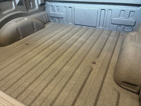Used 2025 Ford F150 Lariat AWD/4WD image 10