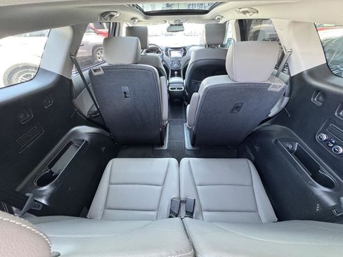 Used 2017 Hyundai Santa Fe Limited w/ Cargo Package FWD image 28