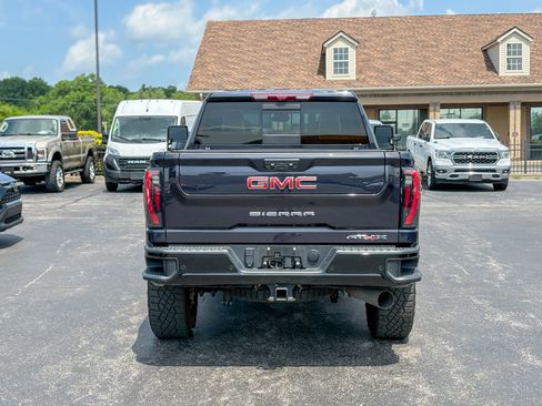 Used 2024 GMC Sierra 2500 AT4X AWD/4WD image 7