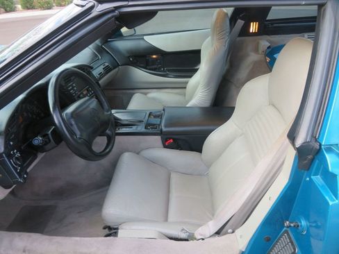 Used 1996 Chevrolet Corvette Coupe image 14