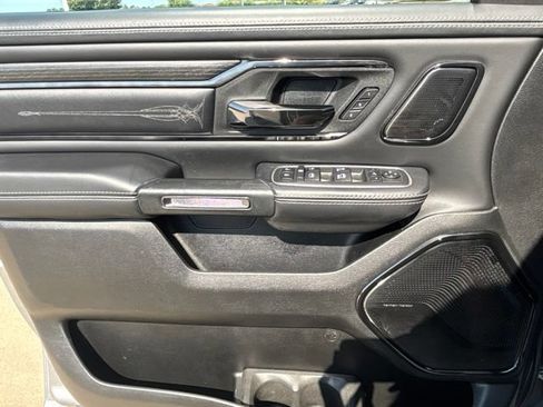 Used 2022 RAM 1500 Limited AWD/4WD image 18