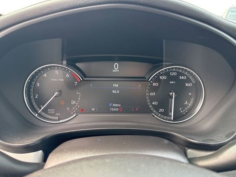 Used 2023 Cadillac XT4 Premium Luxury image 15