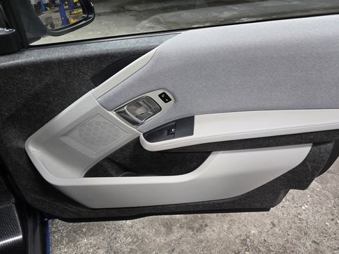 Used 2018 BMW i3 94Ah w/Range Extender image 44