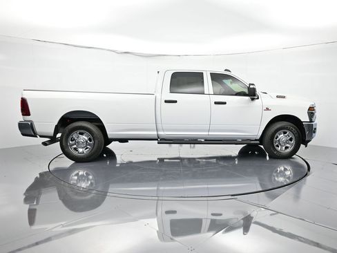 New 2026 RAM 2500 Tradesman AWD/4WD image 4