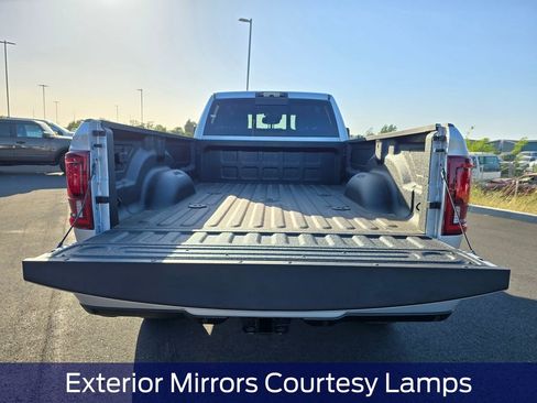 New 2026 RAM 2500 Laramie AWD/4WD image 35