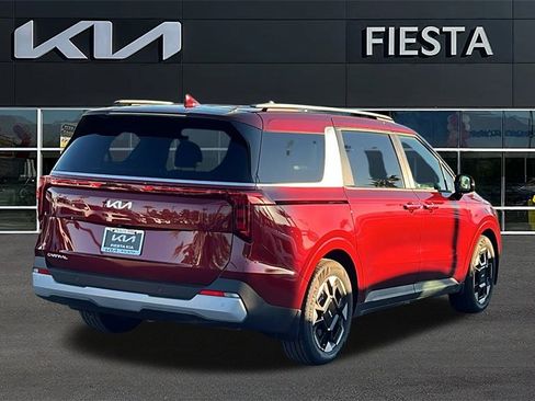 New 2026 Kia Carnival EX image 3