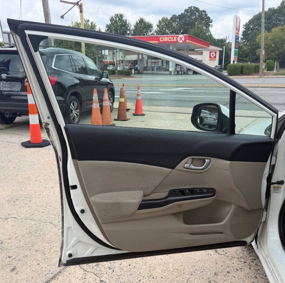 Used 2013 Honda Civic LX image 9