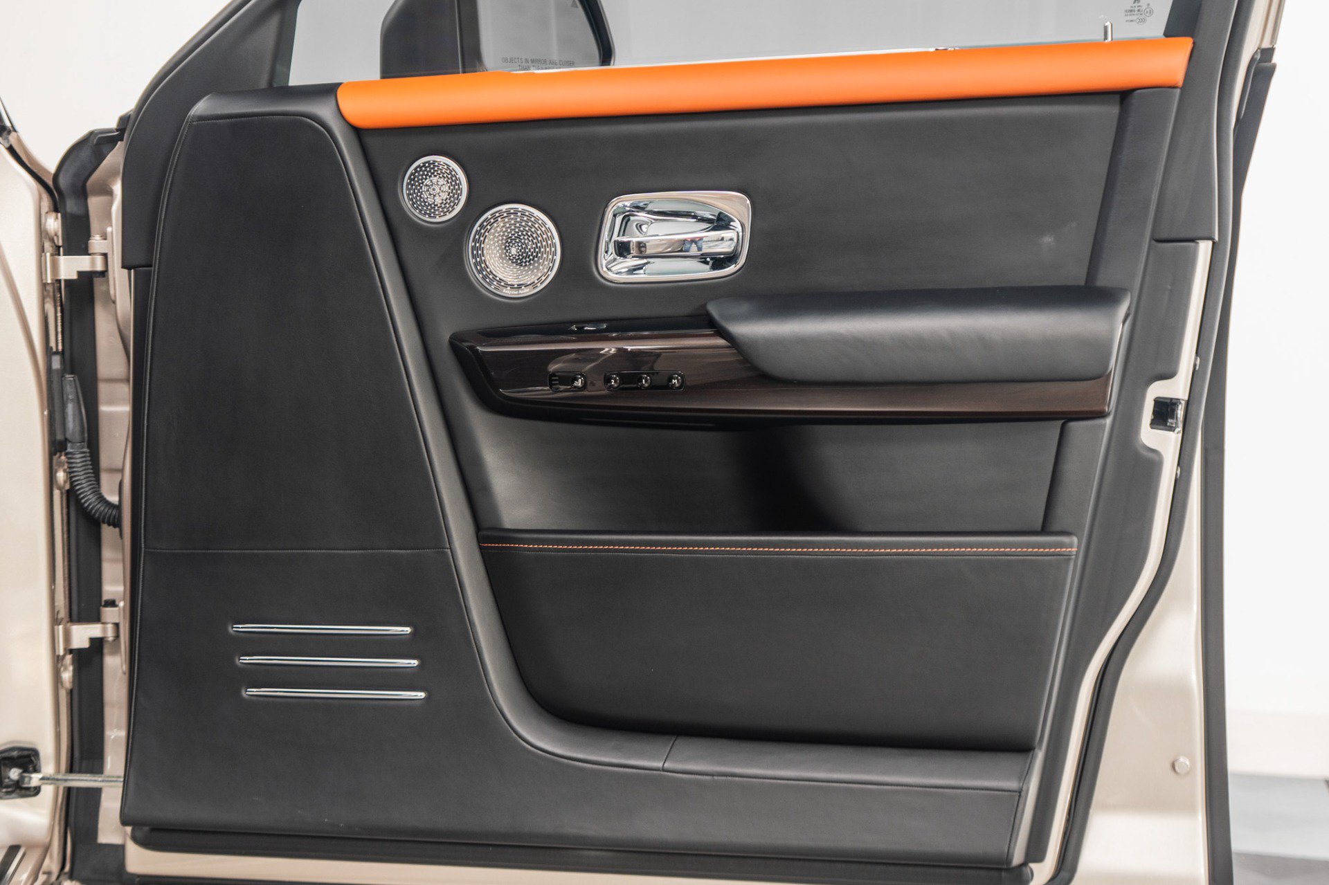 Used 2019 Rolls-Royce Phantom Sedan RWD image 49