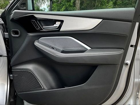 Used 2025 Acura MDX w/ Technology Package image 24