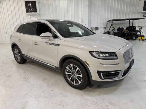 Used 2020 Lincoln Nautilus Reserve image 7