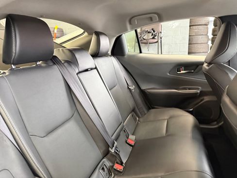 Used 2025 Toyota Prius XLE image 18