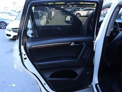Used 2009 Audi Q7 TDI Premium Plus AWD/4WD image 18