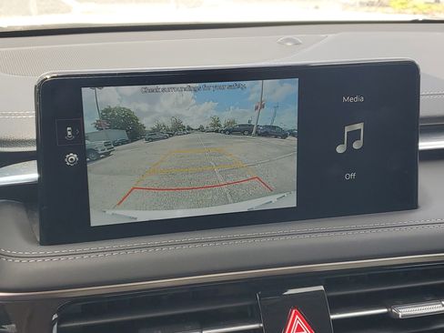 Used 2025 Genesis G70 2.5T RWD image 22