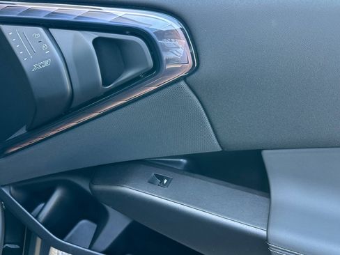 Used 2025 BMW X3 xDrive30i w/ Premium Package image 22