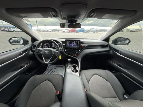 Used 2023 Toyota Camry LE image 12