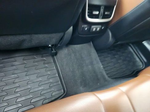 Used 2021 Subaru Outback Touring XT image 7