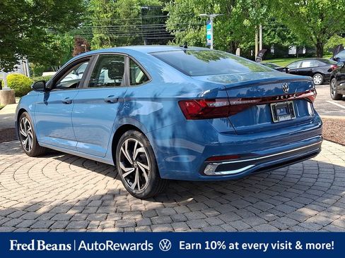 Certified 2025 Volkswagen Jetta SEL FWD image 5